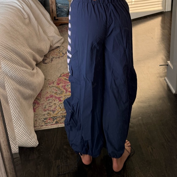 Urban Outfitters Parachute pants - Picture 3 of 4